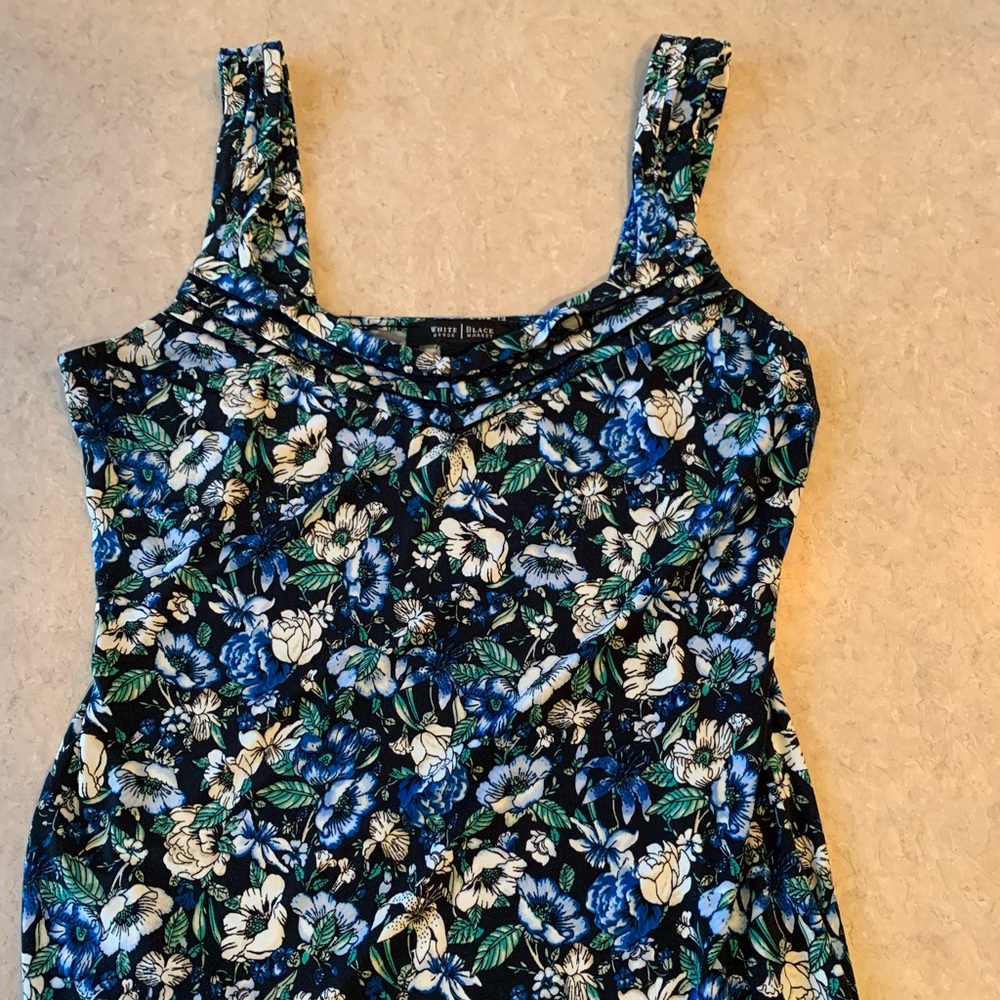 White House Black Market floral tank